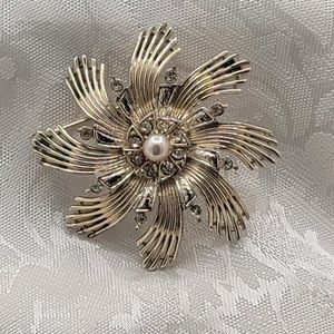 Ceil Chapman Signed Vintage Large Beautiful Flower Starburst Brooch Pin